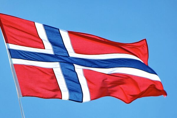 Flag of Norway: appearance, meaning and history